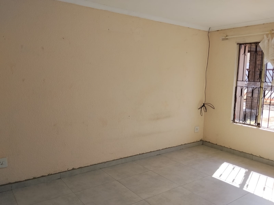 To Let 3 Bedroom Property for Rent in Geelhoutpark North West